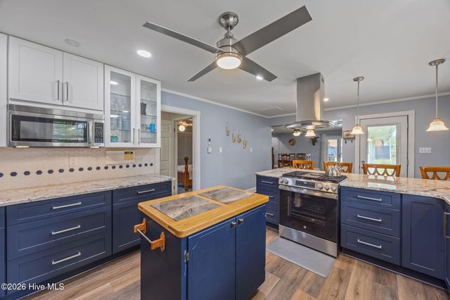 1104 Longview Drive, New Bern, NC 28562