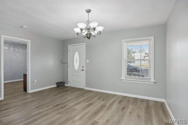 6726 Vernon Avenue, University City, MO 63130