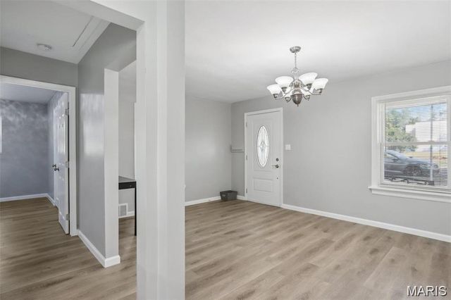 6726 Vernon Avenue, University City, MO 63130