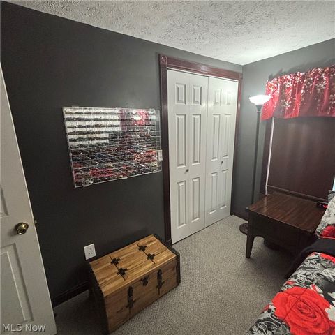 716 Foster Avenue, Elyria, OH 44035