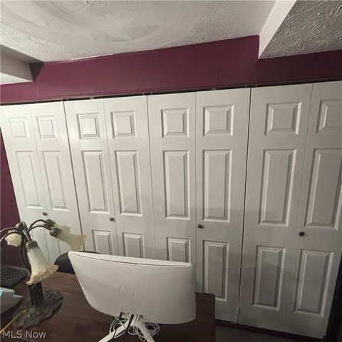 716 Foster Avenue, Elyria, OH 44035
