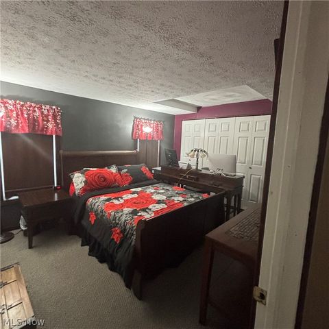 716 Foster Avenue, Elyria, OH 44035