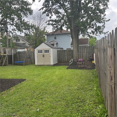 716 Foster Avenue, Elyria, OH 44035