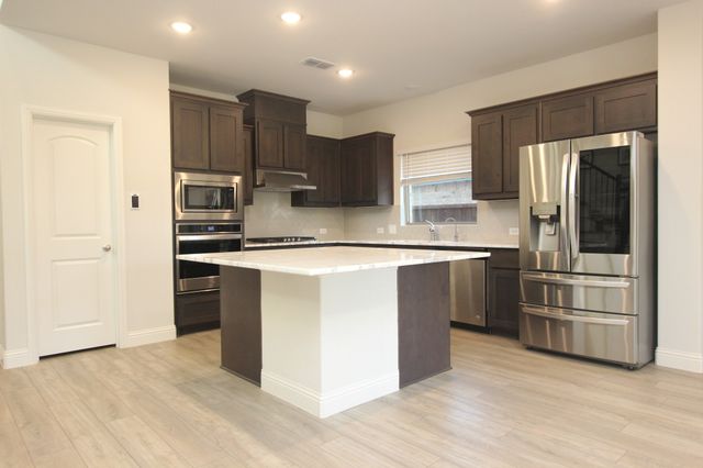 3810 Honeycomb Hollow, Melissa, TX 75454