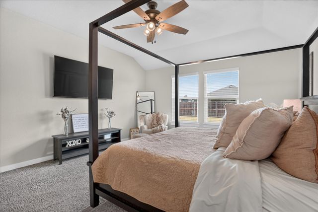 1504 Battery Park Drive, Alvarado, TX 76009