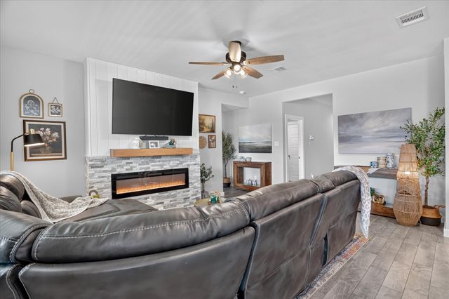 1504 Battery Park Drive, Alvarado, TX 76009