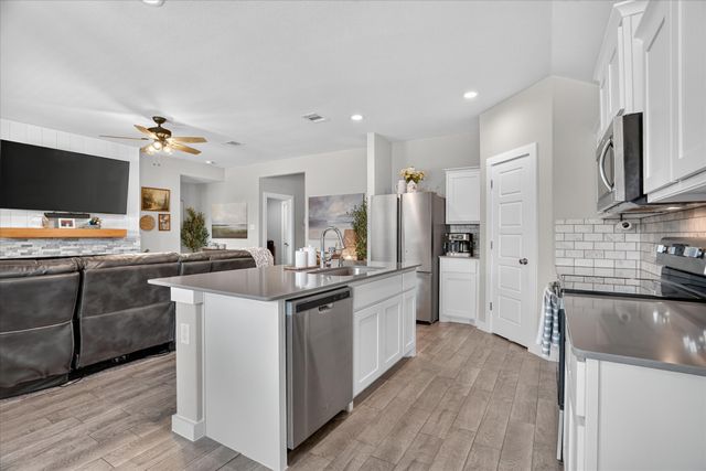 1504 Battery Park Drive, Alvarado, TX 76009