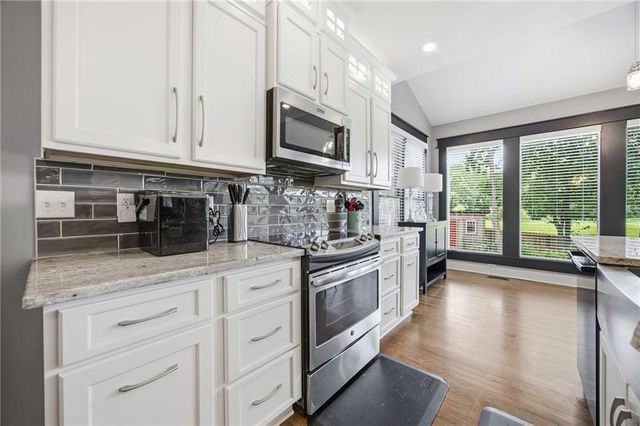 6220 N Indiana Avenue, Kansas City, MO 64119