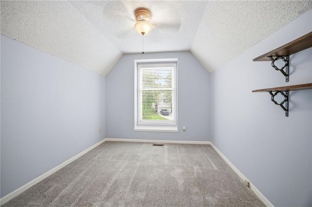 6220 N Indiana Avenue, Kansas City, MO 64119