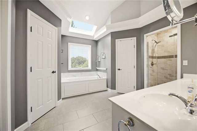 6220 N Indiana Avenue, Kansas City, MO 64119