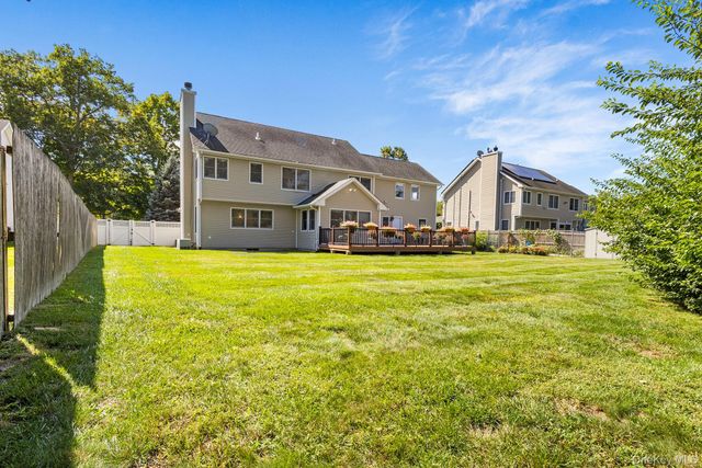 155 Little Plains Road, Huntington, NY 11743