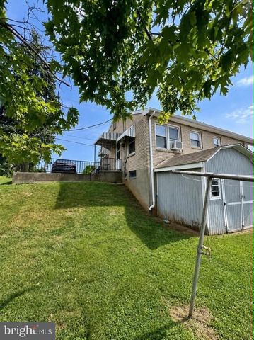 2500 S 2ND ST, Steelton, PA 17113
