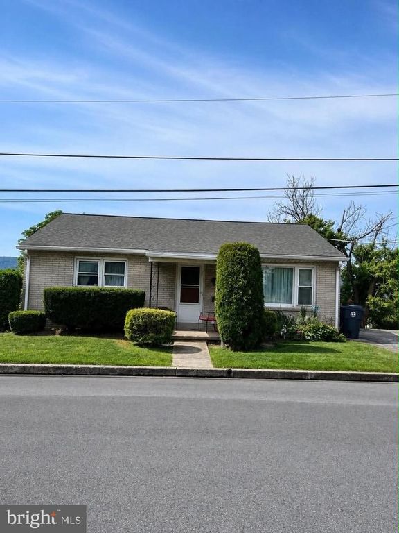 2500 S 2ND ST, Steelton, PA 17113