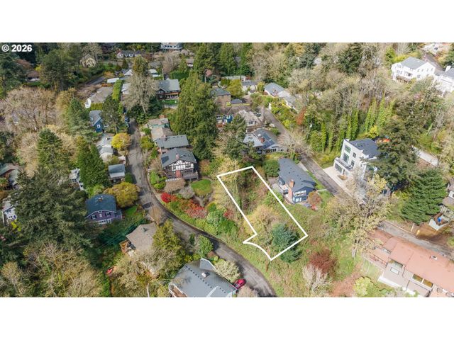 Nw VERDE VISTA Ter, Portland, OR 97210