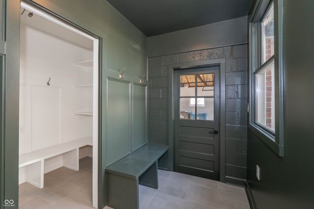 7060 N Park Avenue, Indianapolis, IN 46220