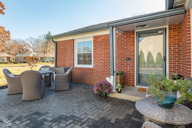 7060 N Park Avenue, Indianapolis, IN 46220