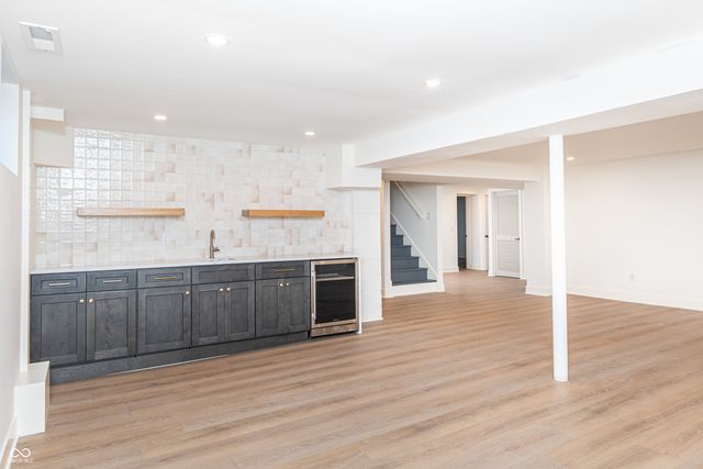 7060 N Park Avenue, Indianapolis, IN 46220