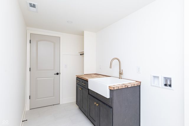 7060 N Park Avenue, Indianapolis, IN 46220