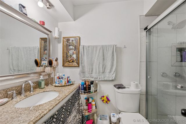 4894 E 68th Street 248, Tulsa, OK 74136