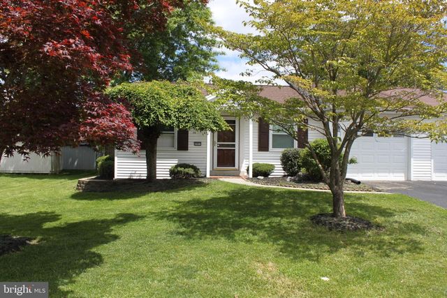 2021 BRENTWOOD DR, Middletown, PA 17057