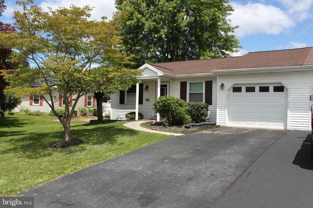 2021 BRENTWOOD DR, Middletown, PA 17057