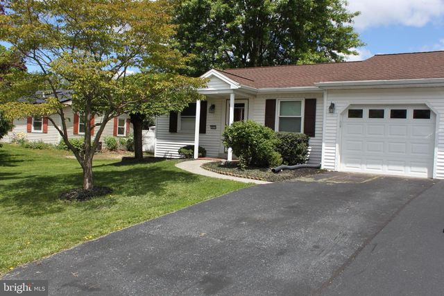 2021 BRENTWOOD DR, Middletown, PA 17057
