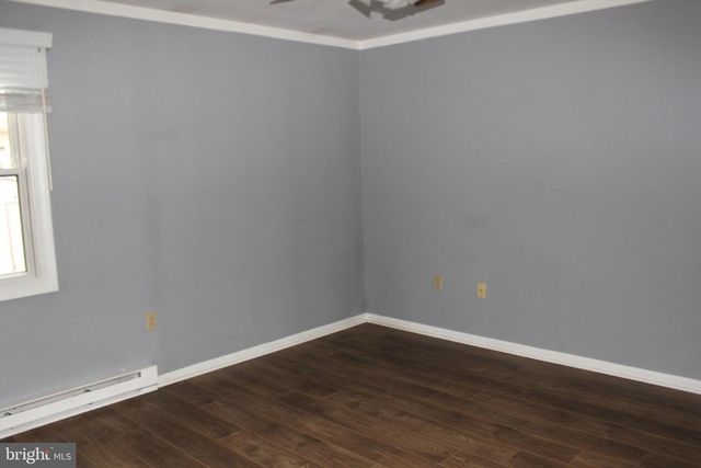 2021 BRENTWOOD DR, Middletown, PA 17057