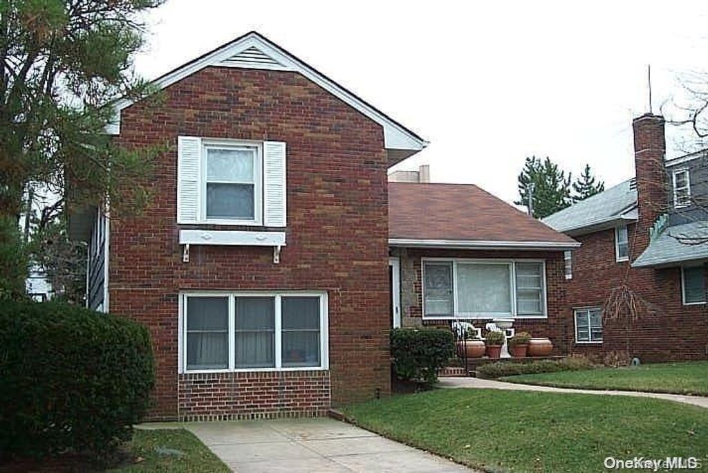 608 E Penn Street Walk-in, Long Beach, NY 11561