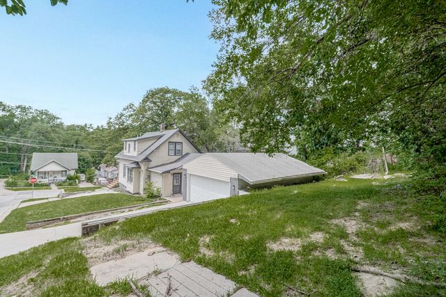 357 FRANK Street, Council Bluffs, IA 51503