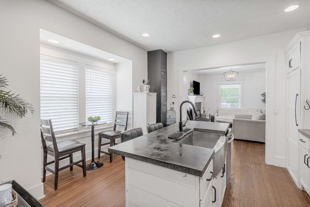 357 FRANK Street, Council Bluffs, IA 51503