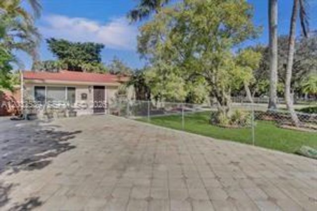 2199 NE 182nd St 1 and 2, North Miami Beach, FL 33162