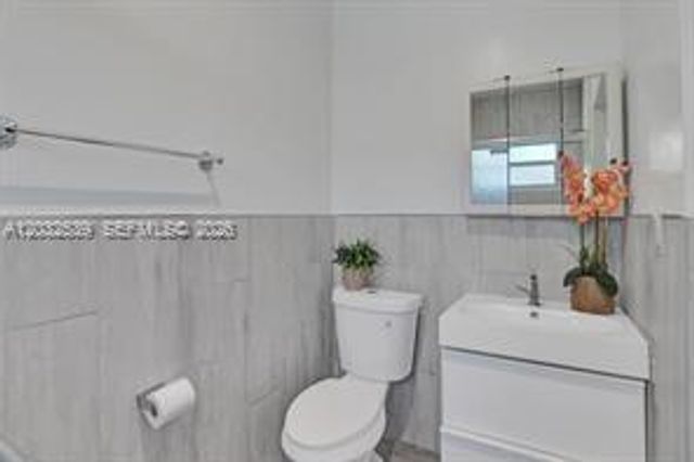 2199 NE 182nd St 1 and 2, North Miami Beach, FL 33162