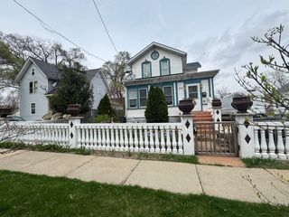 554 Spring Street, Aurora, IL 60505