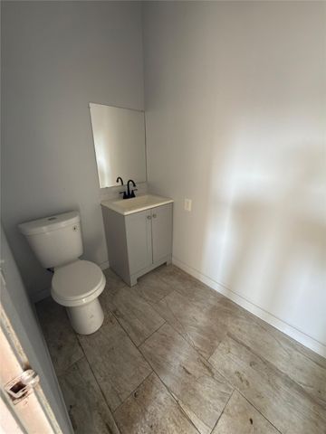 508 Allen Avenue, Bonham, TX 75418