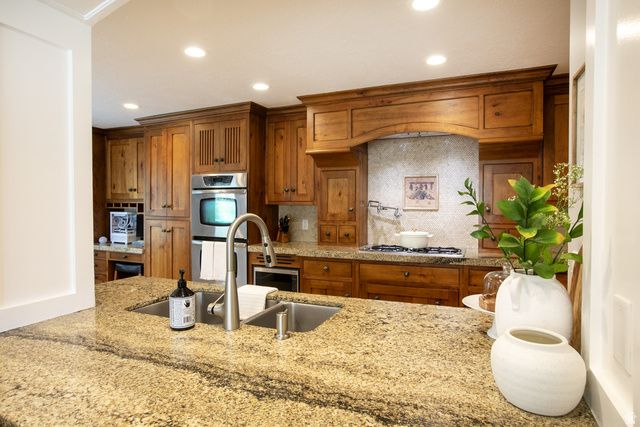 1488 E VINEYARD DR, Bountiful, UT 84010