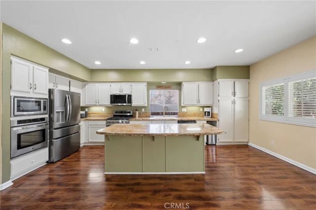 39673 Montebello Way, Murrieta, CA 92563