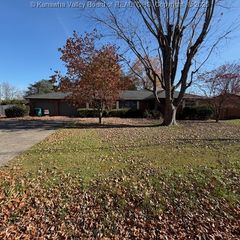 129 Green Acres Drive, Hurricane, WV 25526