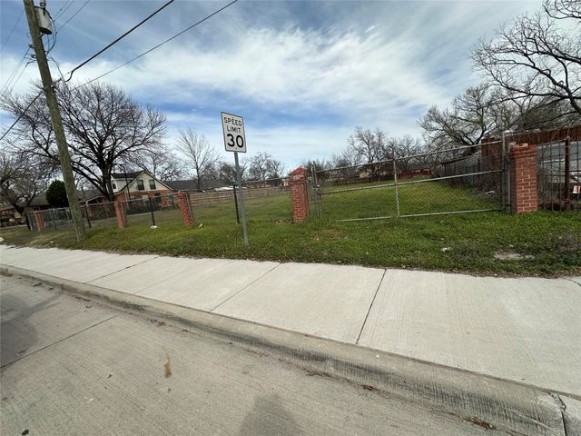 620 Hawthorne Street, Irving, TX 75061