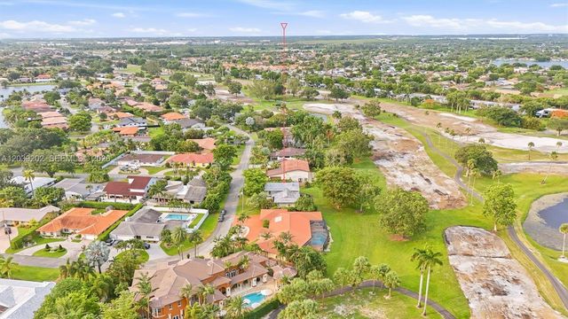19015 E Saint Andrews Drive, Hialeah, FL 33015