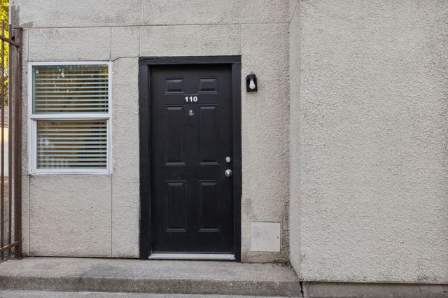 7030 Fair Oaks Avenue 110, Dallas, TX 75231