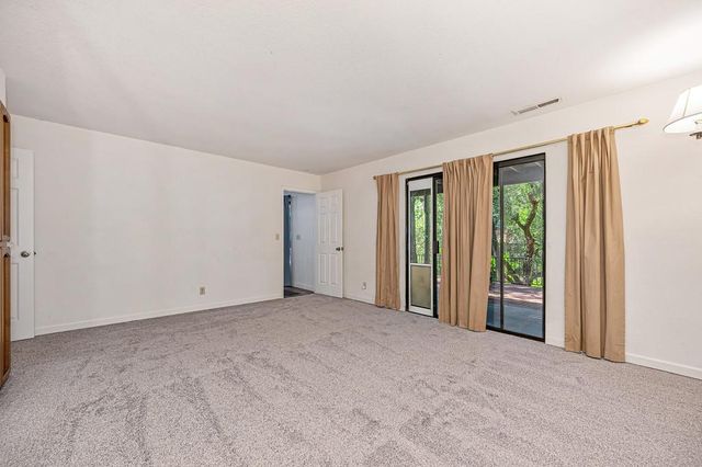 3365 Oakcreek Dr, Rocklin, CA 95677