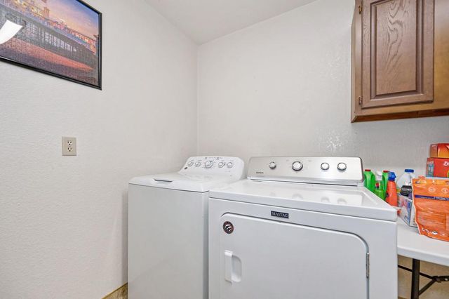 3365 Oakcreek Dr, Rocklin, CA 95677