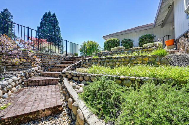 3365 Oakcreek Dr, Rocklin, CA 95677