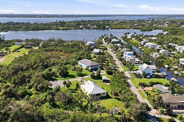1914 KENNEDY COURT, Terra Ceia, FL 34250