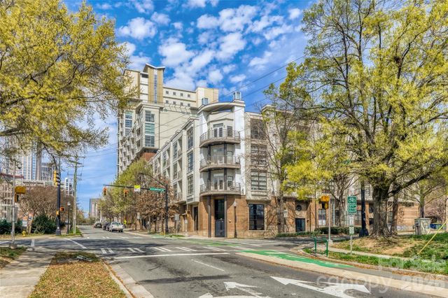 525 E 6th Street, Charlotte, NC 28202