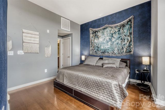 525 E 6th Street, Charlotte, NC 28202