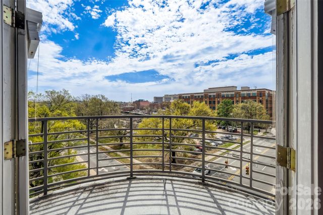 525 E 6th Street, Charlotte, NC 28202