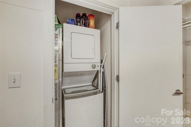 525 E 6th Street, Charlotte, NC 28202