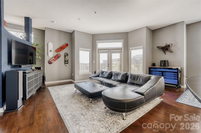 525 E 6th Street, Charlotte, NC 28202