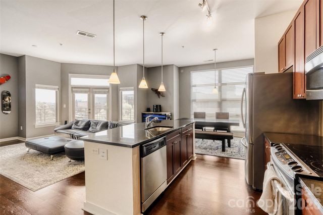 525 E 6th Street, Charlotte, NC 28202